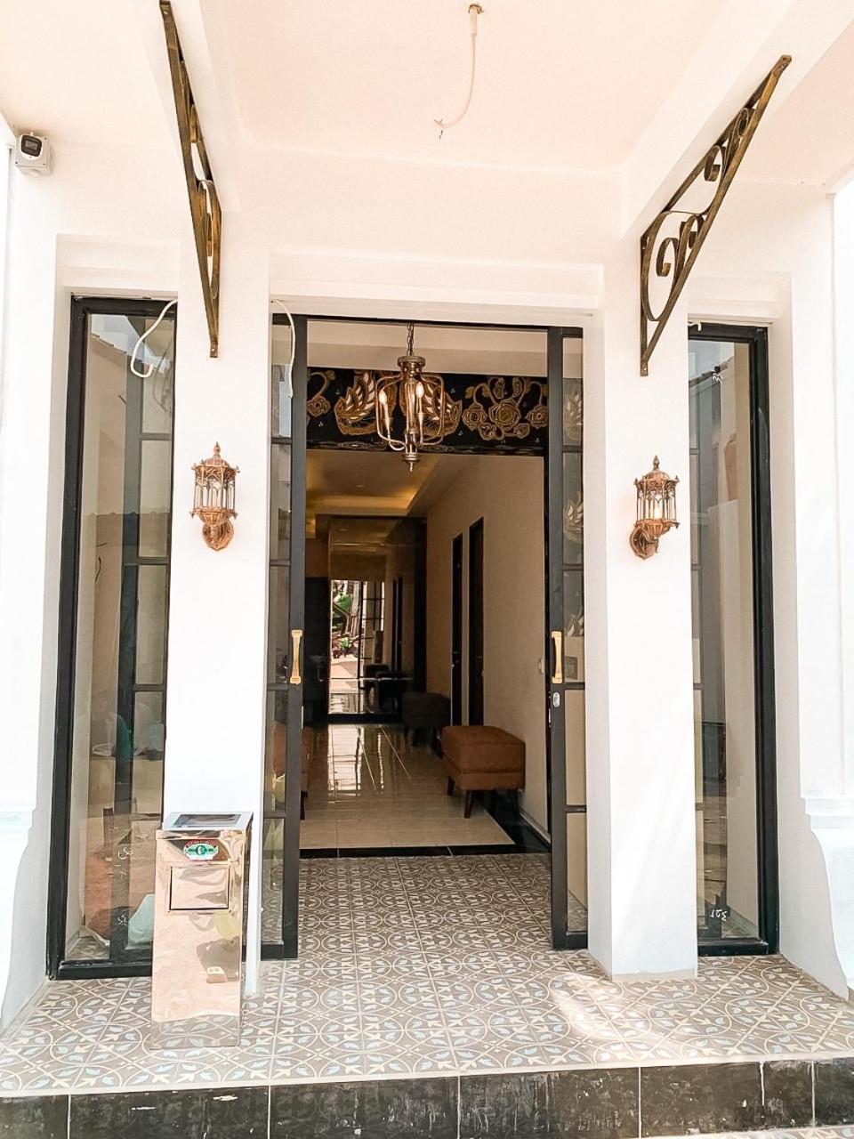 Hotel Kartiko Palagan Eksklusif Yogyakarta à Kejayan Extérieur photo